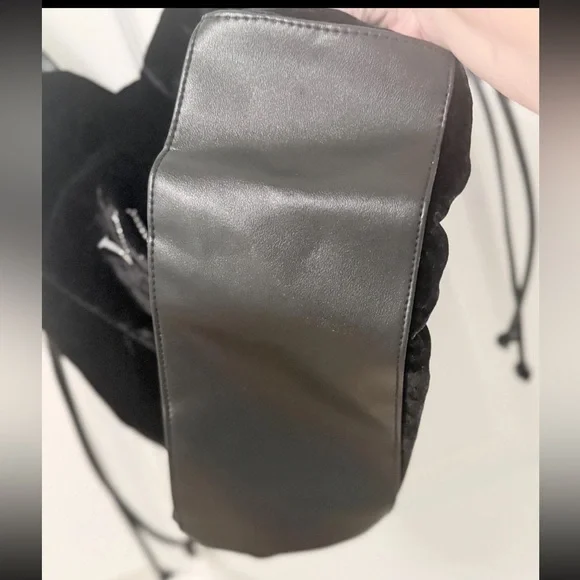 Victorias Secret VELVET Rhinestone Bling Drawstring Tote Bag Purse New W/O Tag C - Picture 4 of 6